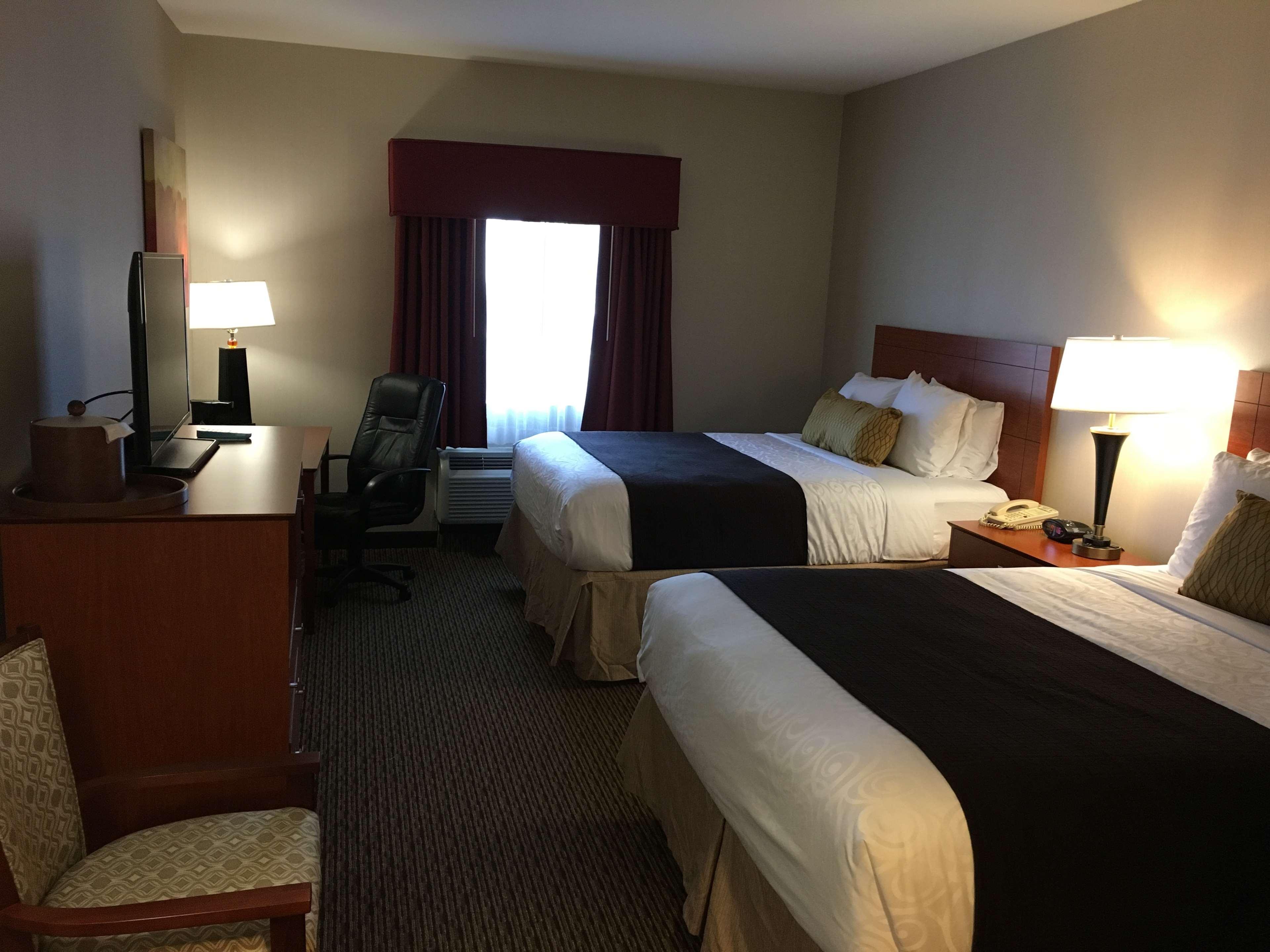 Best Western Plus Arrowhead Hotel Colton Buitenkant foto